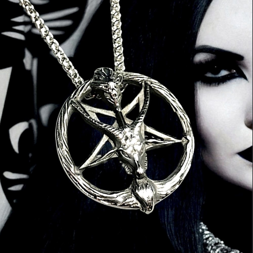 🐐NEW Stainless Steel Gothic Punk Goathead Pentagram Necklace